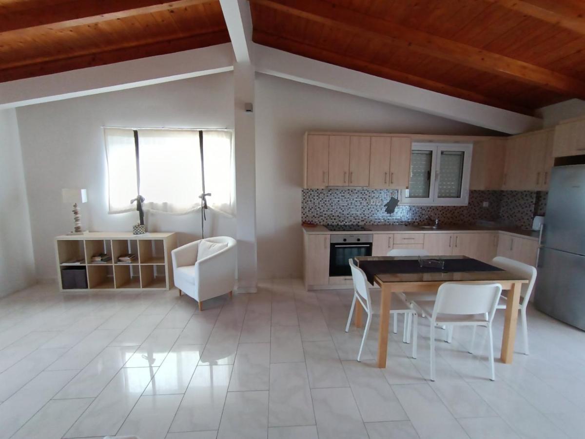 Endless Seaview Apartment B อาลีเกส ภายนอก รูปภาพ