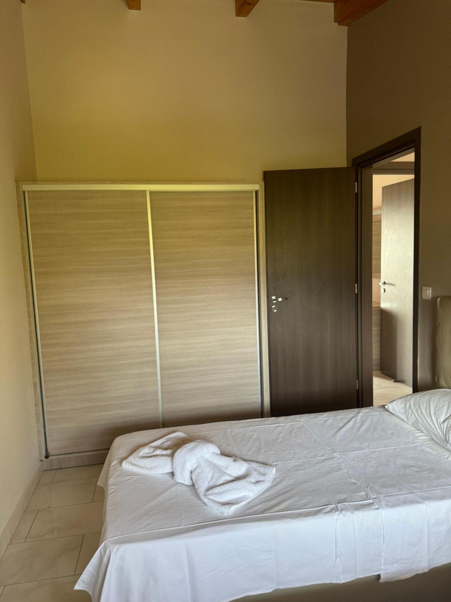 Endless Seaview Apartment B อาลีเกส ภายนอก รูปภาพ